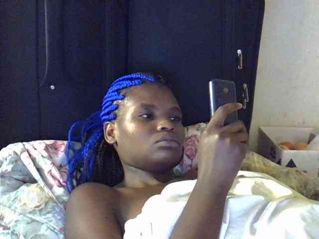 Cute-aliyah webcam
