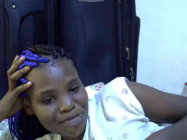 Cute-aliyah webcam