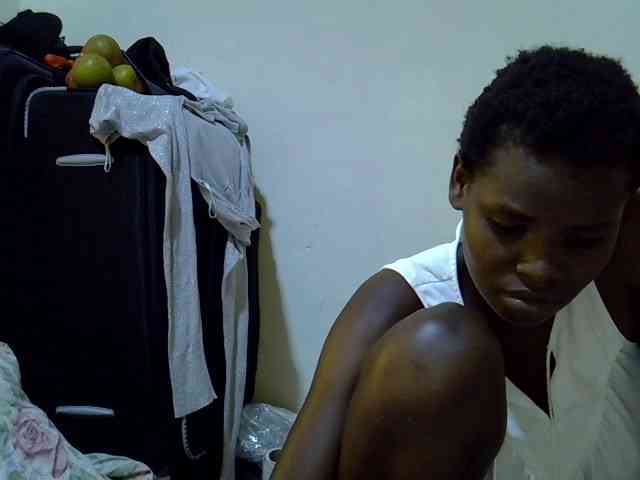 Cute-aliyah webcam