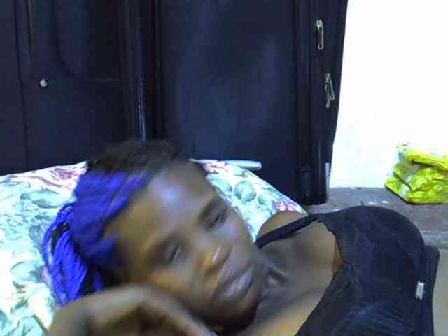 Cute-aliyah webcam