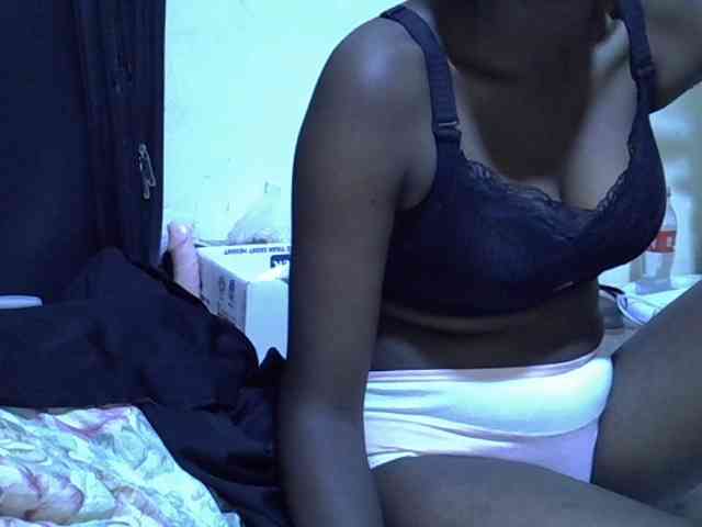 Cute-aliyah webcam