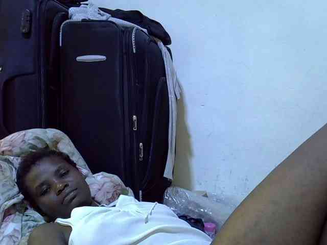 Cute-aliyah webcam