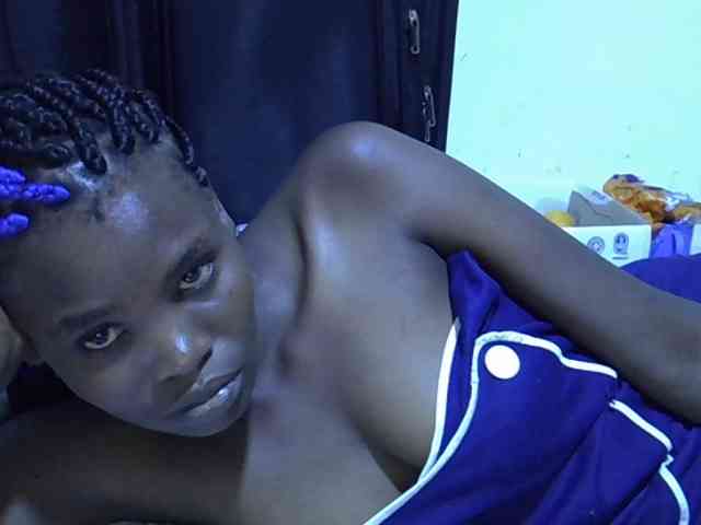 Cute-aliyah webcam