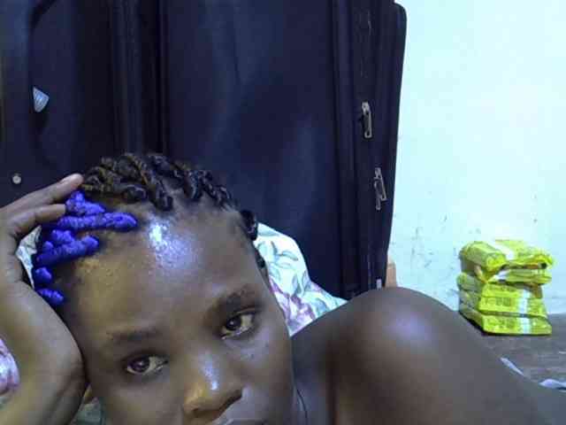 Cute-aliyah webcam