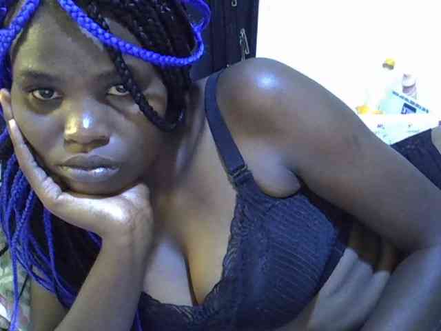 Cute-aliyah webcam