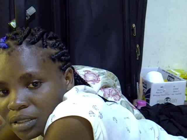 Cute-aliyah webcam