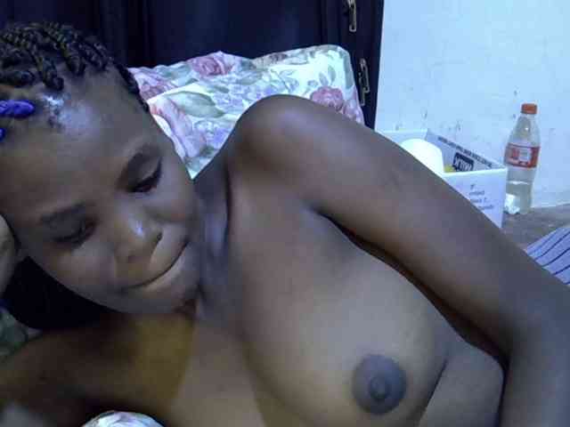 Cute-aliyah webcam