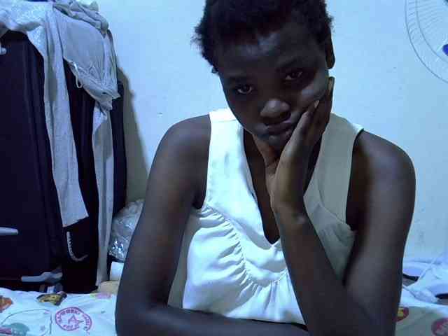 Cute-aliyah webcam