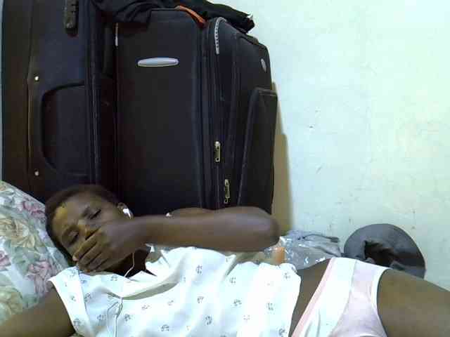Cute-aliyah webcam