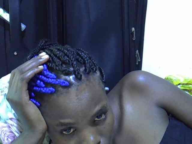 Cute-aliyah webcam