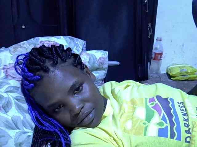 Cute-aliyah webcam