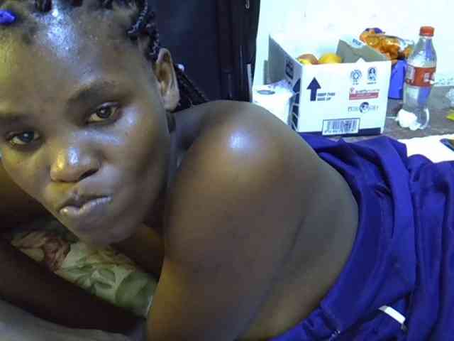 Cute-aliyah webcam