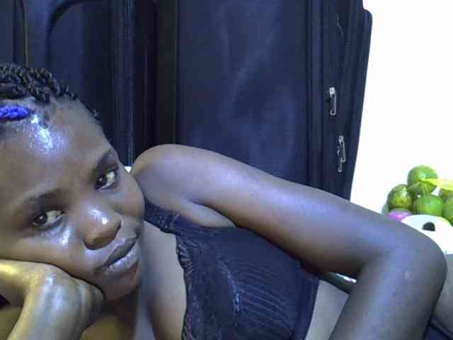 Cute-aliyah webcam