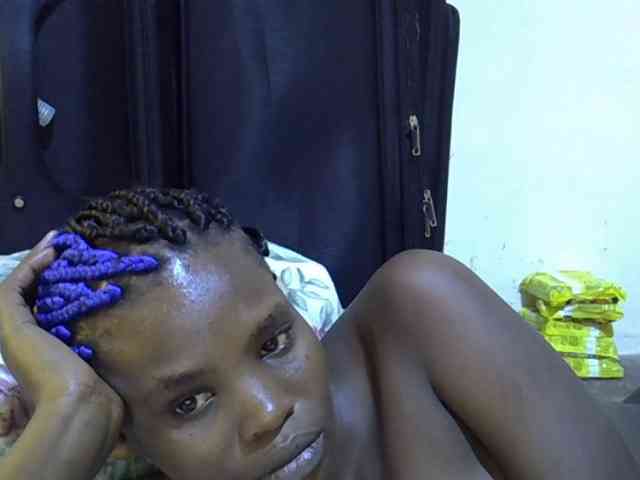 Cute-aliyah webcam