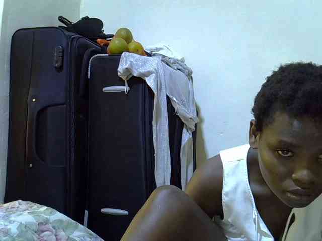 Cute-aliyah webcam