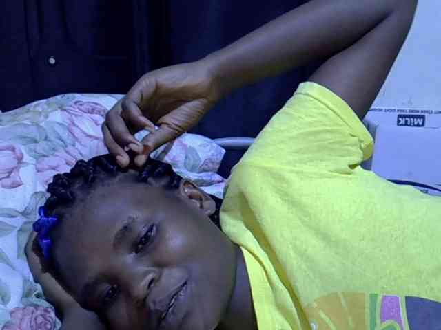 Cute-aliyah webcam