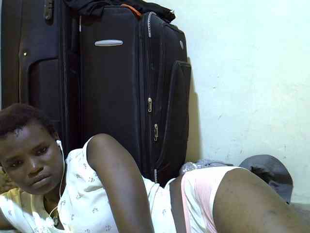 Cute-aliyah webcam