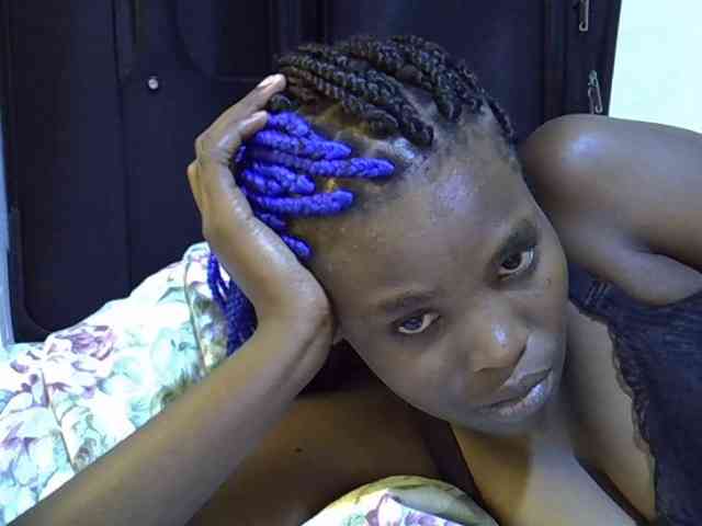 Cute-aliyah webcam