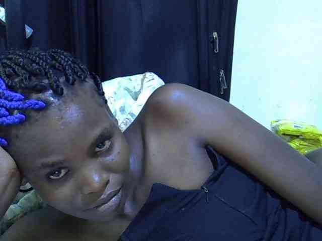 Cute-aliyah webcam