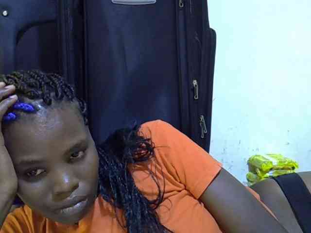 Cute-aliyah webcam
