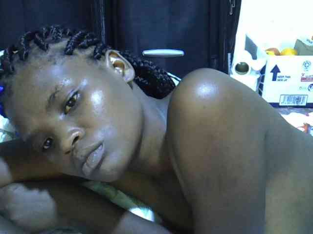 Cute-aliyah webcam