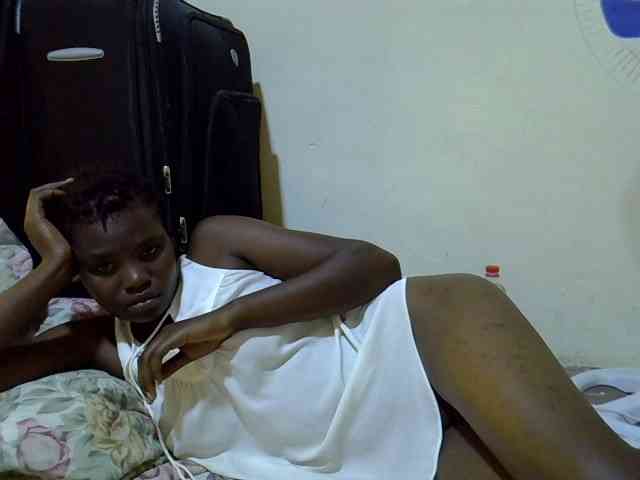 Cute-aliyah webcam