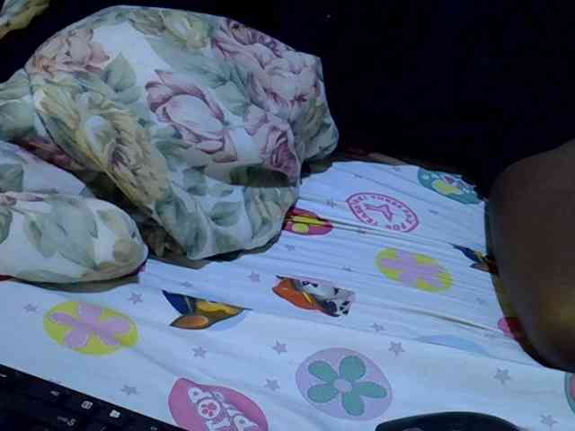 Cute-aliyah webcam