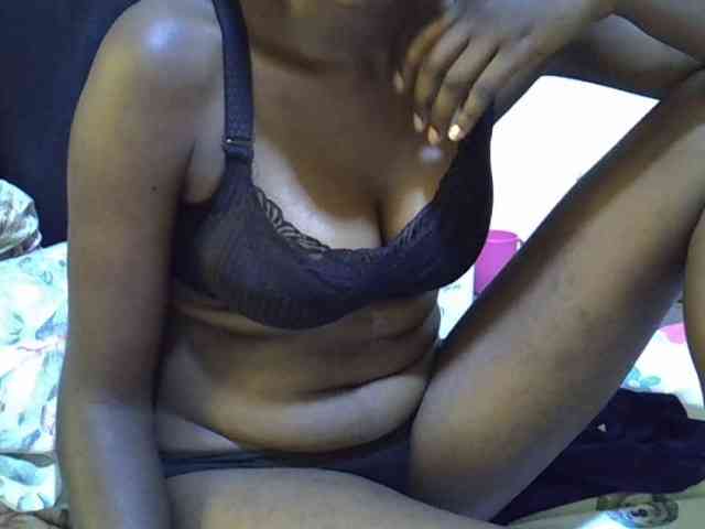 Cute-aliyah webcam