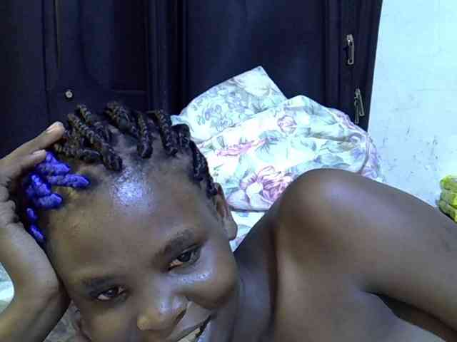 Cute-aliyah webcam