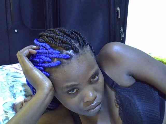 Cute-aliyah webcam