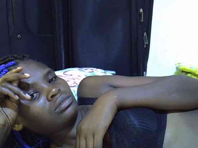 Cute-aliyah webcam