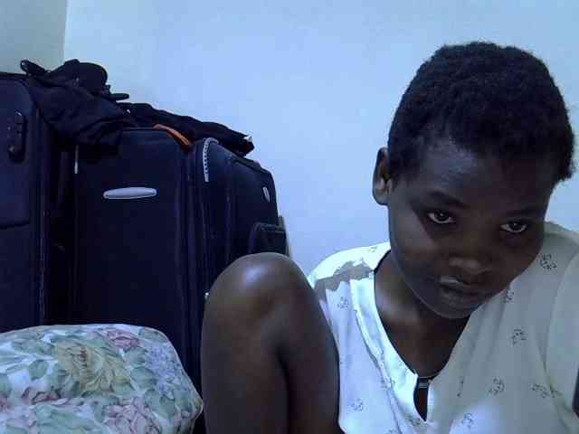 Cute-aliyah webcam