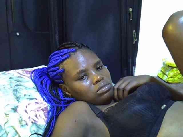 Cute-aliyah webcam