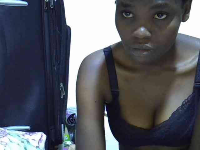 Cute-aliyah webcam