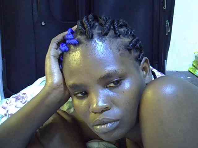 Cute-aliyah webcam
