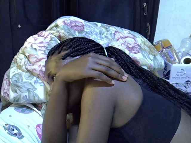 Cute-aliyah webcam