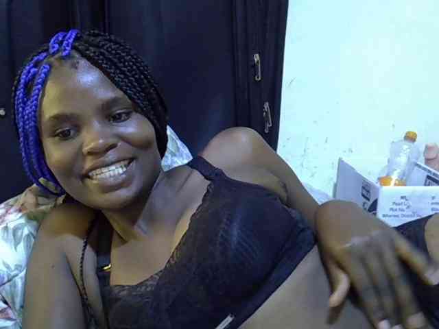 Cute-aliyah webcam