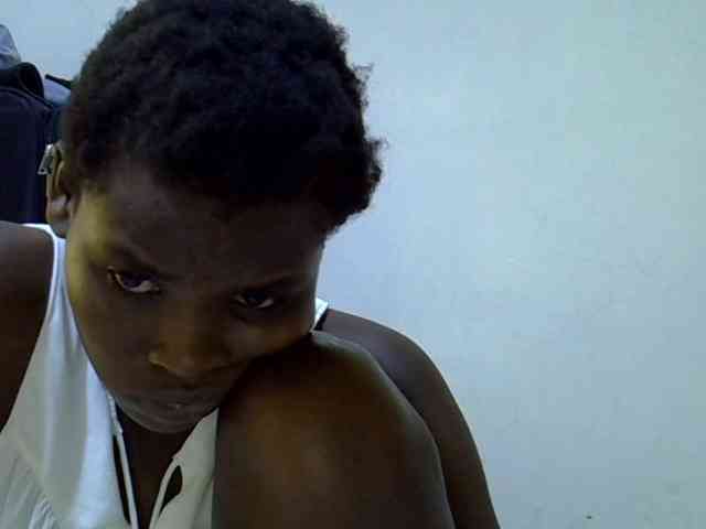 Cute-aliyah webcam