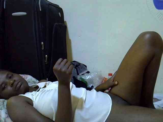 Cute-aliyah webcam