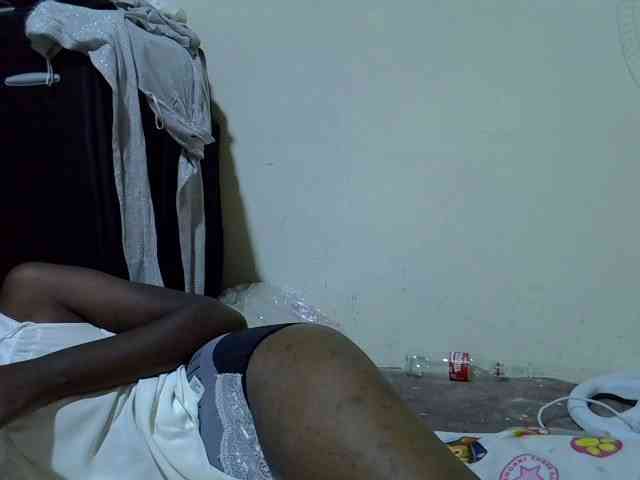Cute-aliyah webcam
