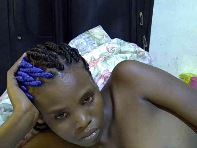 Cute-aliyah webcam