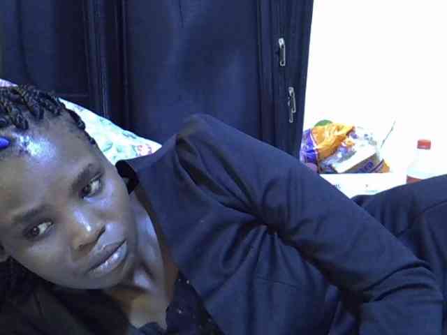 Cute-aliyah webcam