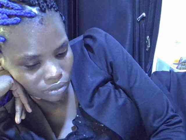 Cute-aliyah webcam