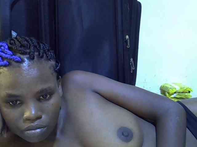 Cute-aliyah webcam
