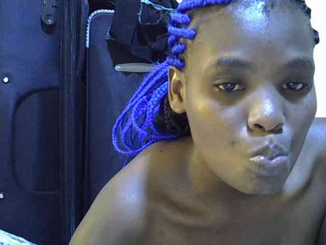 Cute-aliyah webcam