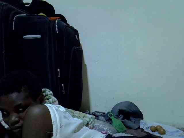 Cute-aliyah webcam
