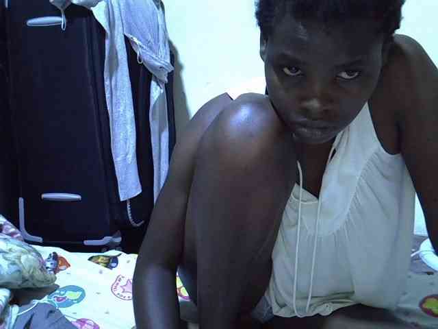 Cute-aliyah webcam