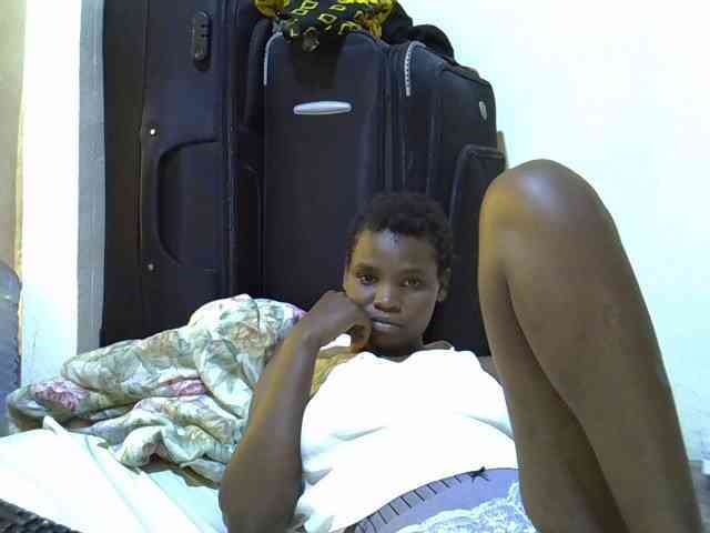 Cute-aliyah webcam