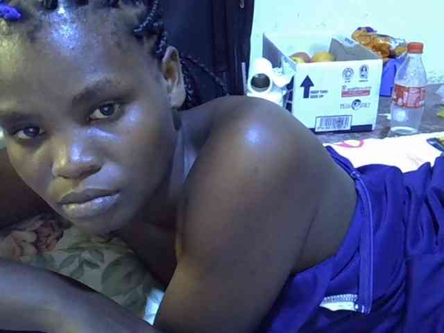 Cute-aliyah webcam