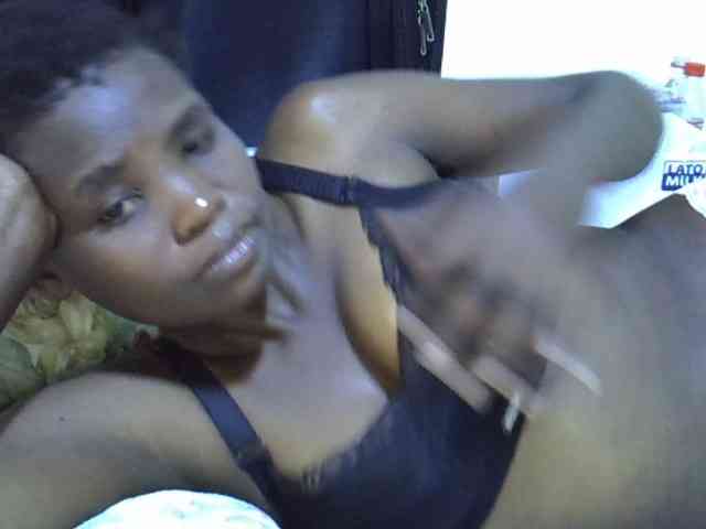 Cute-aliyah webcam